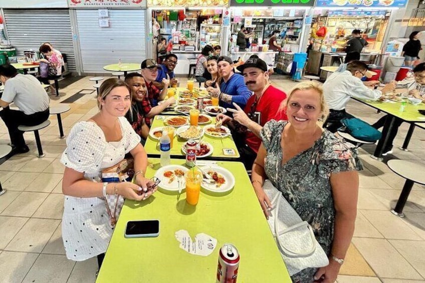 Entertaining Navy crew from the USS Tripoli and Mother & Daughter from Maryland at the ethnic quarter of Little India.