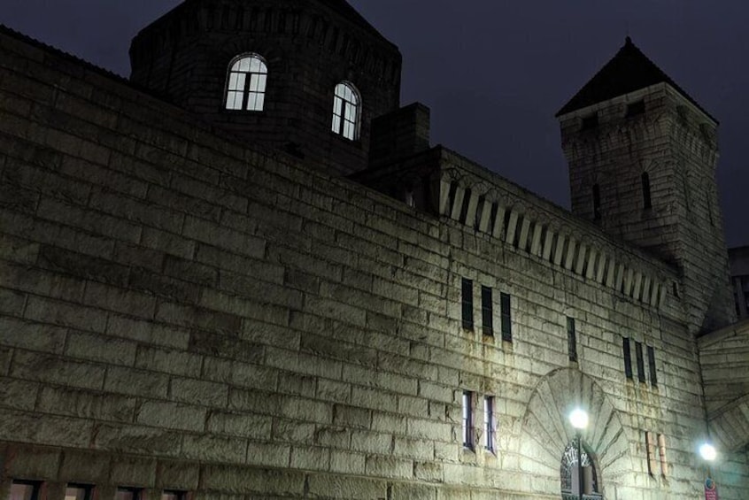 Discover the most haunted landmarks of the Burgh!