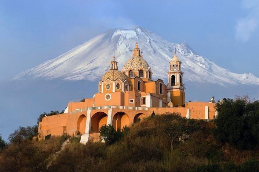 Magic Christmas Tour in Cholula