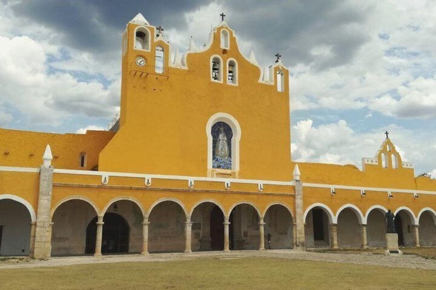 The Best of Izamal Walking Tour 1