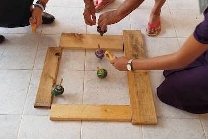 Play and build Mayan games in Merida