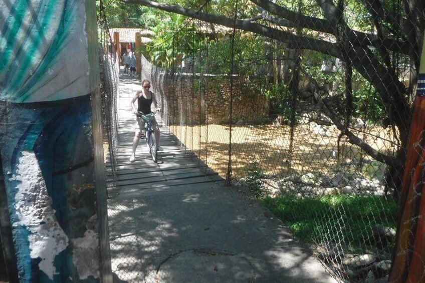 Private Tour in El Malecon Boardwalk Bike Ride