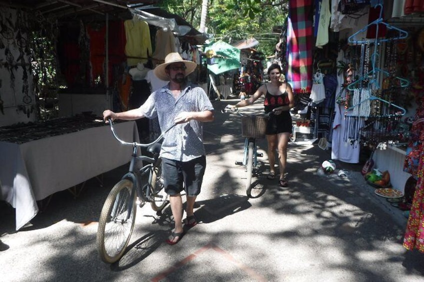 Private Tour in El Malecon Boardwalk Bike Ride