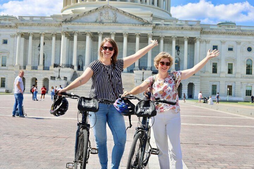 Private Group Monuments & Memorials Bike Tour