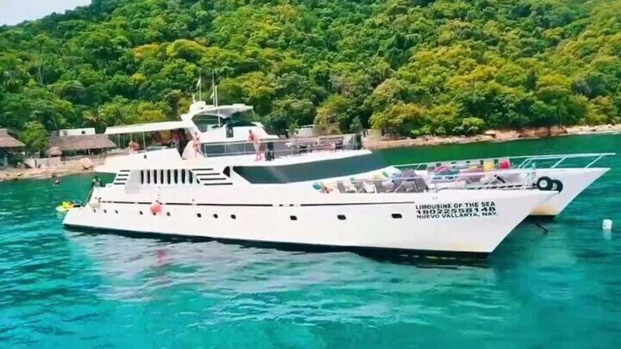 Limousine of The Sea 1