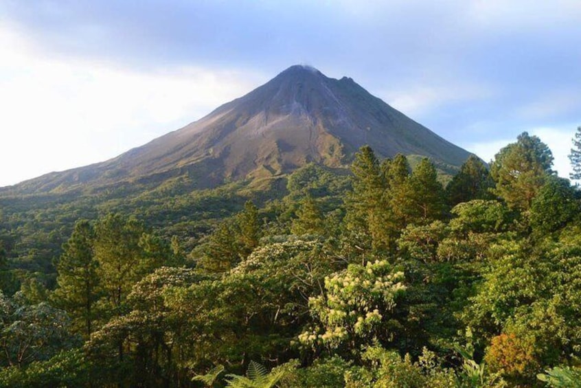 arenal volcano