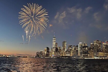 New York City 4th of July Fireworks Luxury Boat Tour