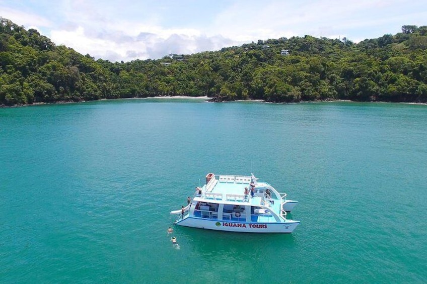 Catamaran Cruise from Manuel Antonio with Snorkeling