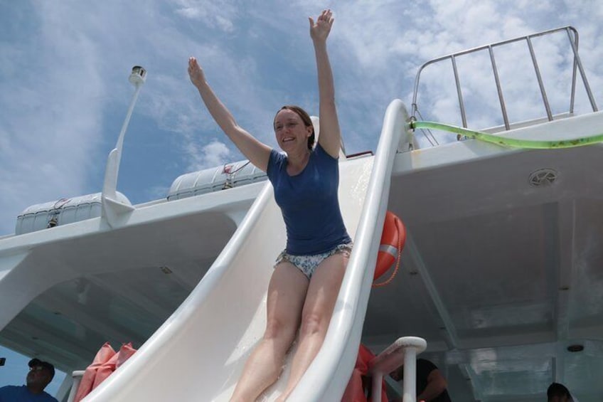 Catamaran Cruise from Manuel Antonio with Snorkeling