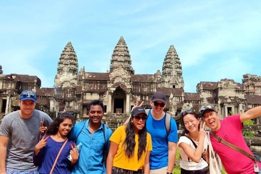 Small-Group Angkor Wat Tour from Siem Reap 