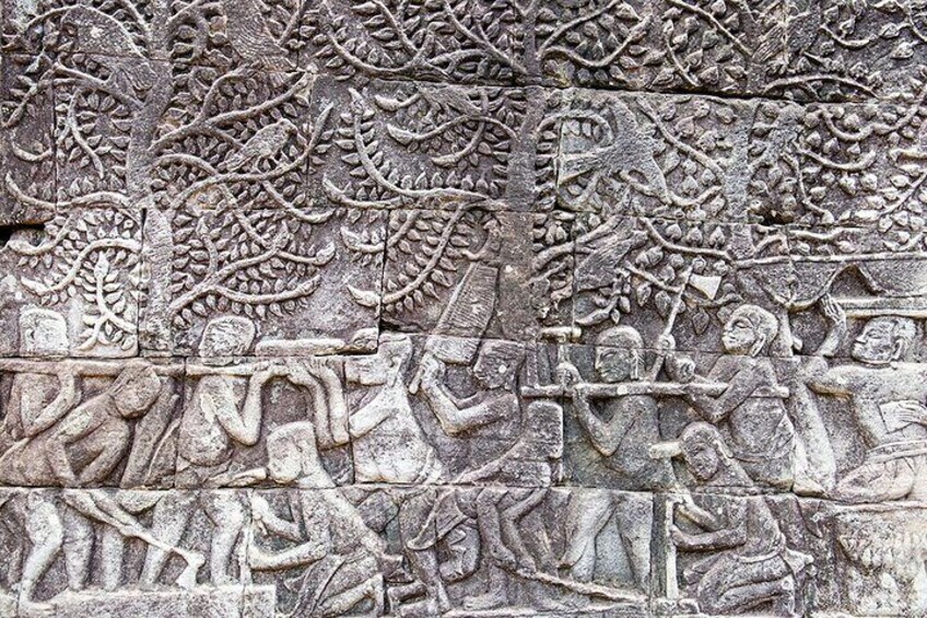 Full-day Small-Group Angkor Wat Tour from Siem Reap with English Speaking Guide
