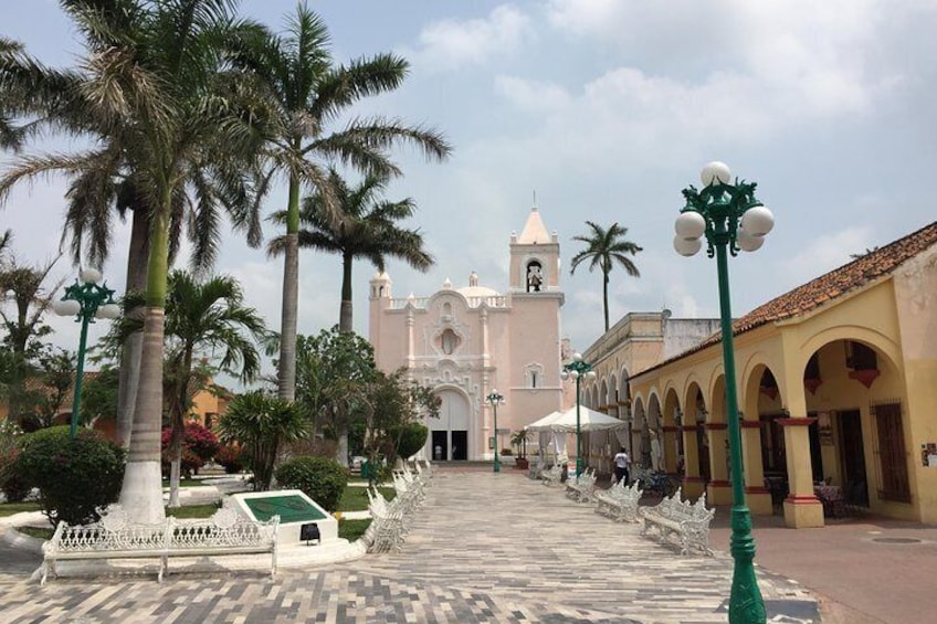 Tlacotalpan World Heritage Site and Alvarado Day Trip