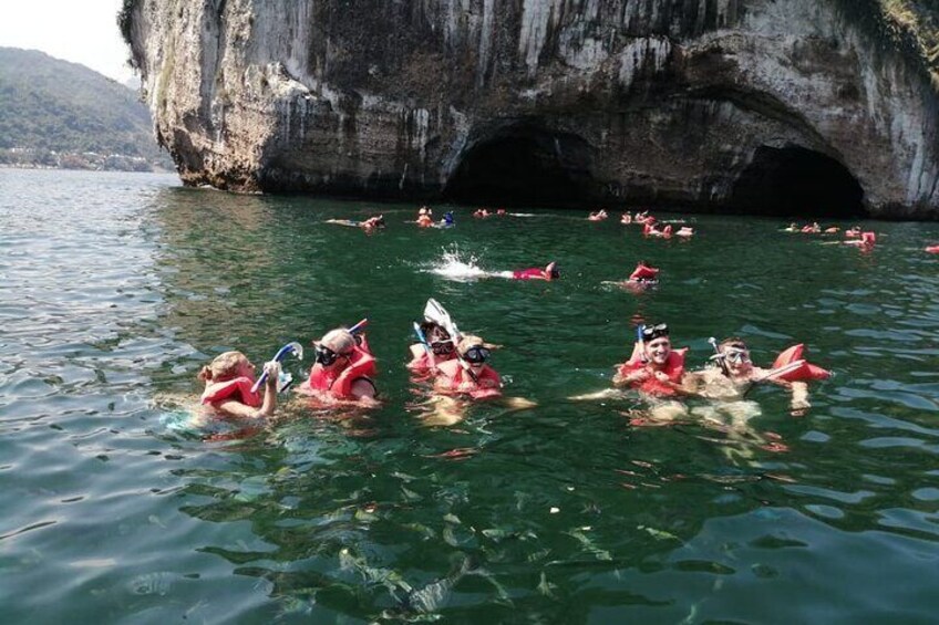 Private Snorkeling Tour to Los Arcos