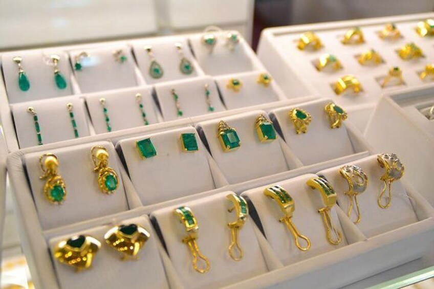 4-hour Comprehensive Private Emerald Tour in Bogota