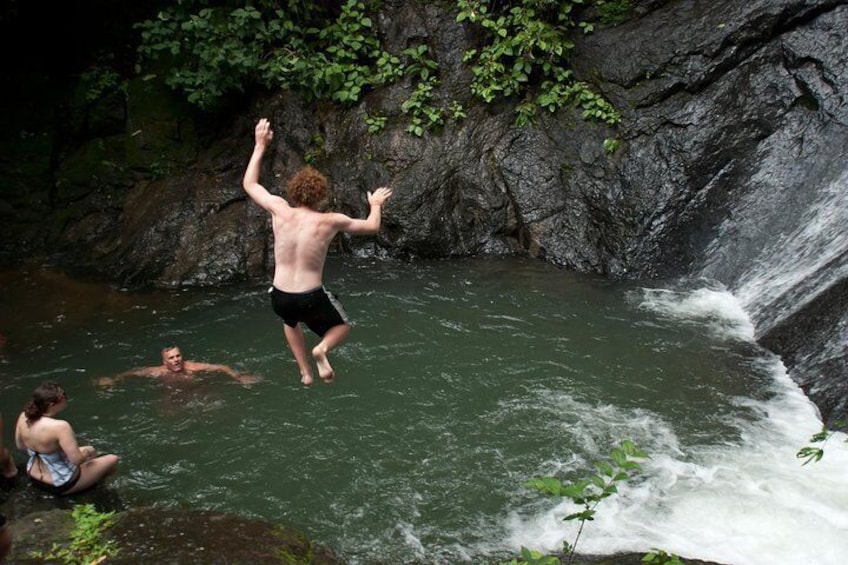 Jump on a Natural Pool in the middle of the jungle!