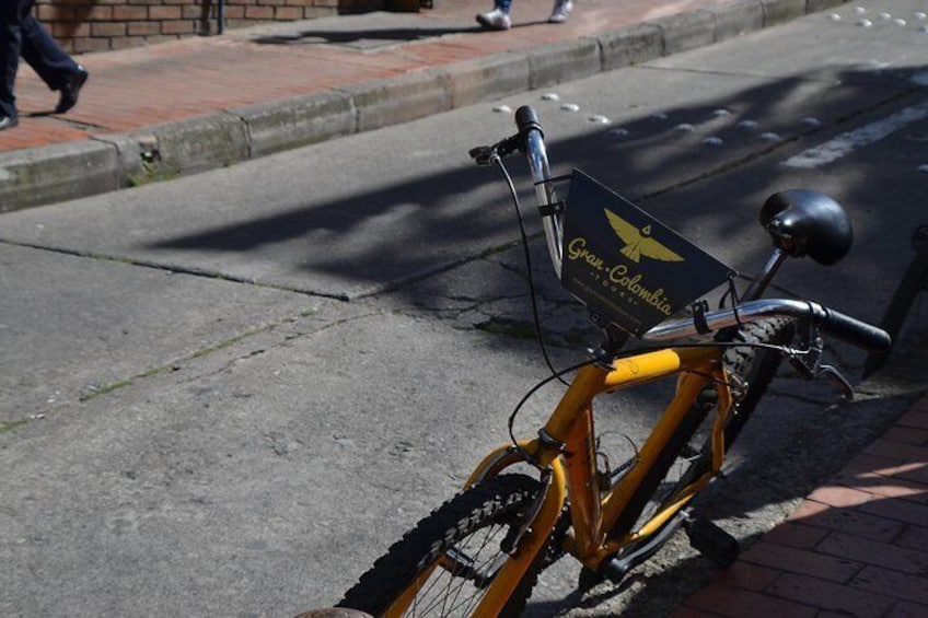 Biking Tour in La Candelaria Bogotá + Private Transport Included