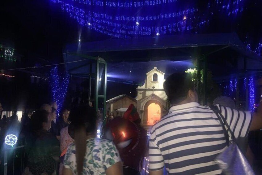 Christmas Lights Tour in Medellin
