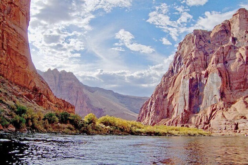 Arizona Highlights - Antelope Canyon and Lake Powell Flight with River Rafting