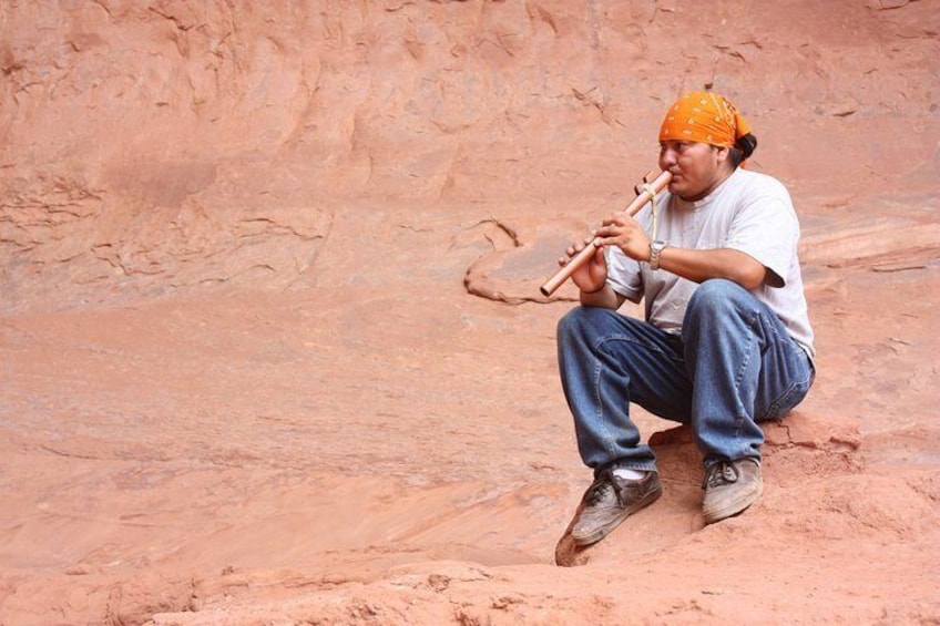 Musical performance at Big Hogan