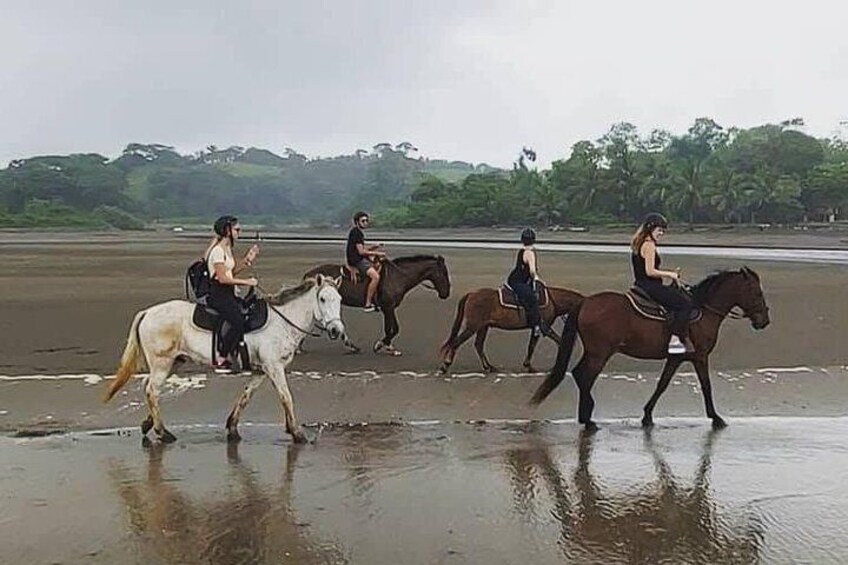 Quality Horseback Riding on the Beach (CR Beach Barn).