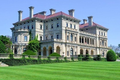 New York to Newport Tour - Gilded Age Mansions; Tennis and Sailing Halls of...