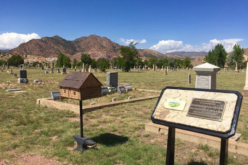 Historic Old West Cemetery