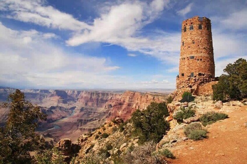 Grand Canyon Signature Hummer Tour with Optional Sunset Views