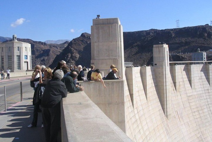 Joni is pointing to the generator buildings on our exclusive 45 min guided tour over Hoover Dam.