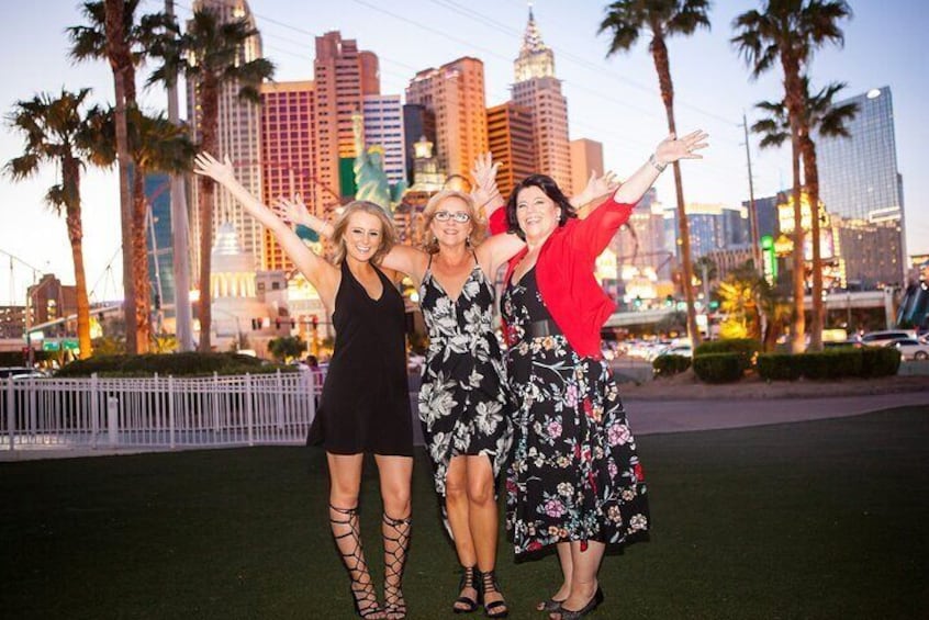 Las Vegas Strip by Limo with Personal Photographer