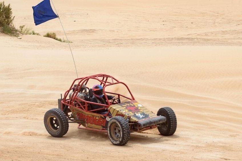 Arrgh! 'Pirate' Buggy prepares to drift a curve!