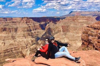 Grand Canyon West Rim Bus Tour & Hoover Dam Photo Stop with Optional Skywal...