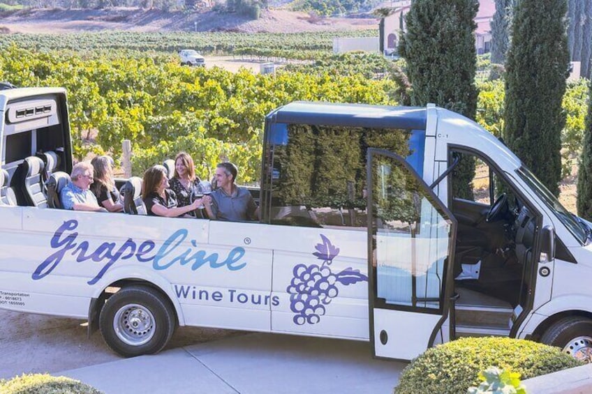 Grapeline's premier package in Temecula offers all-inclusive wine tour packages featuring a picnic lunch, tastings at each winery stop and a VIP behind the scenes tour from a local wine maker.