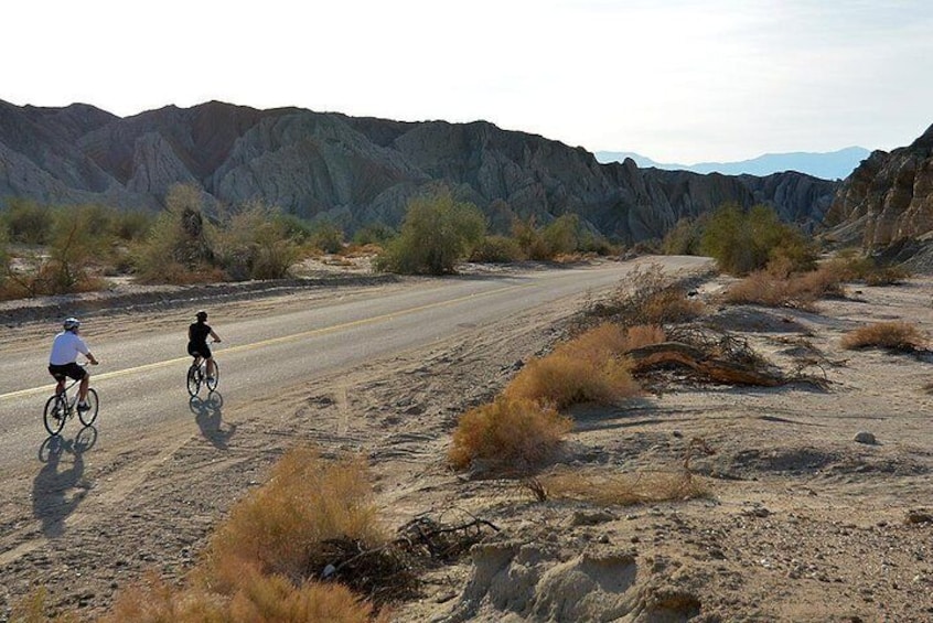 The road through the canyon is @10 miles long and provides otherworldly scenery.
