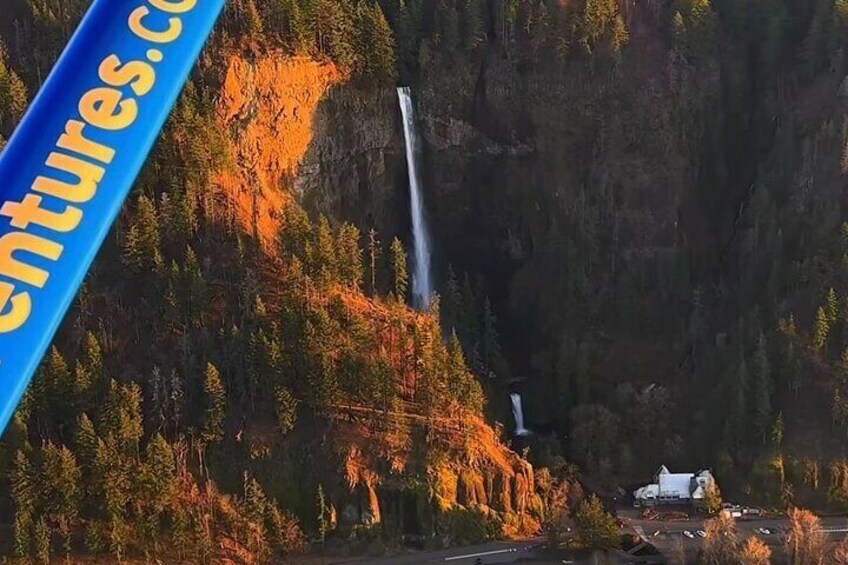 Flight tours Multnomah Falls