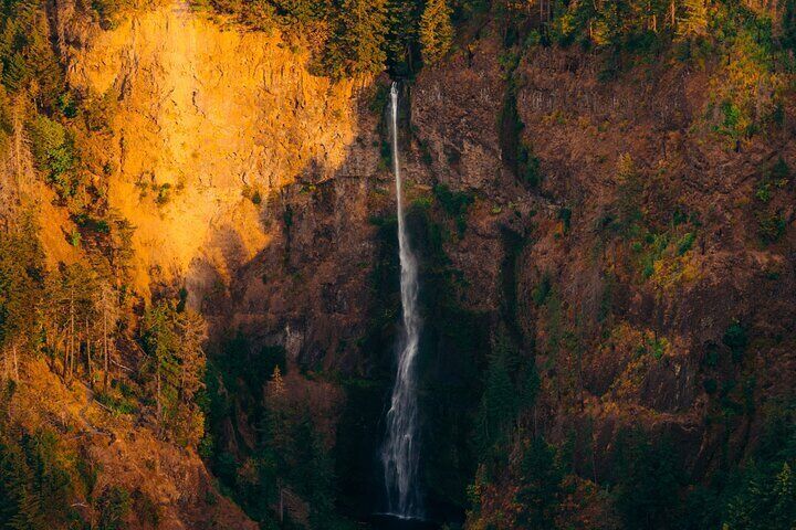 Multnomah Falls Air Tours Portland, Oregon