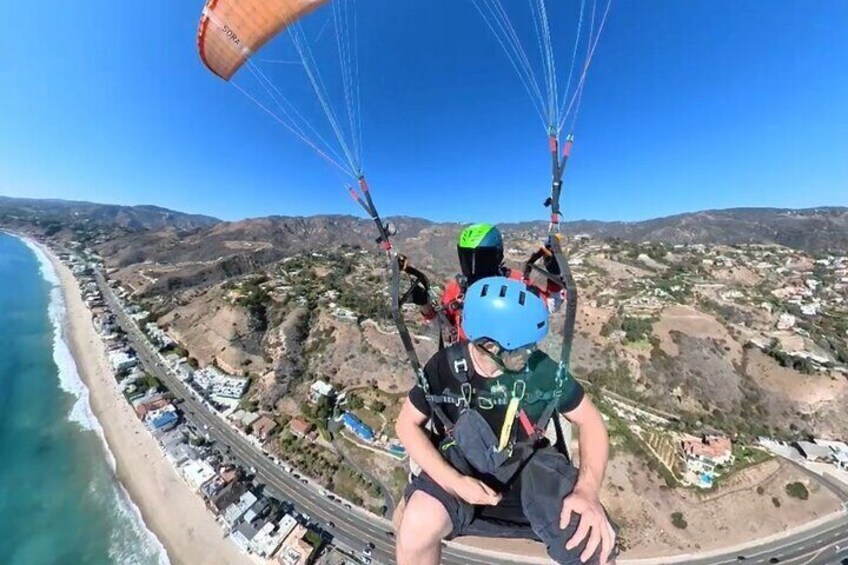 Tandem Paragliding flight with instructor in Malibu