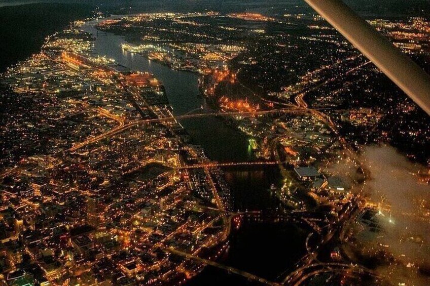 Amazing Columbia River Gorge and Portland Air Tour