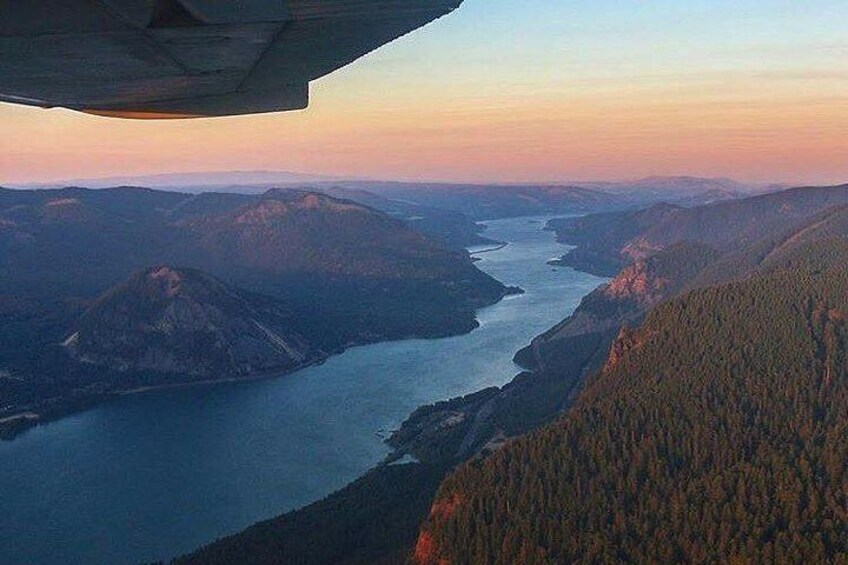 Exclusive Mount Hood & Columbia River Gorge Air Tour