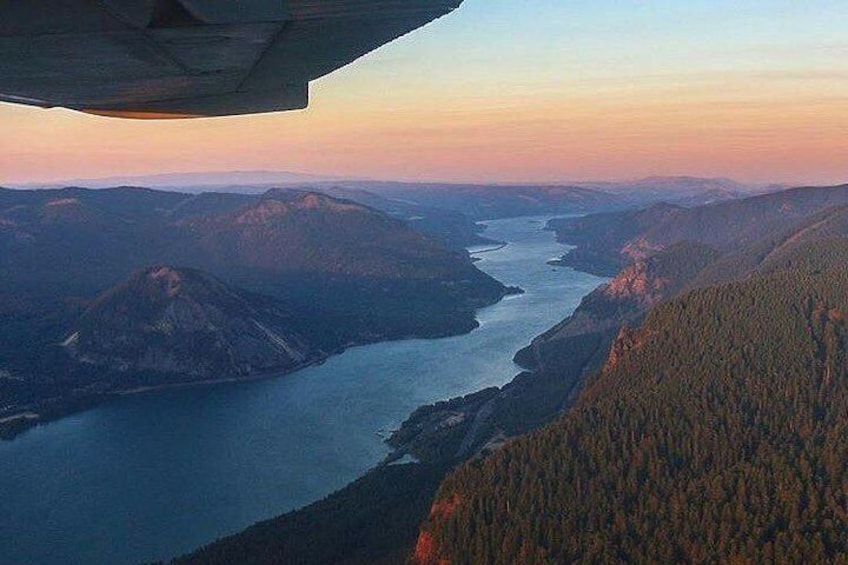 Exclusive Mount Hood & Columbia River Gorge Air Tour