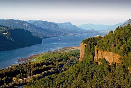 Private - 1/2 day Columbia River Gorge & Waterfalls Tour From Portland