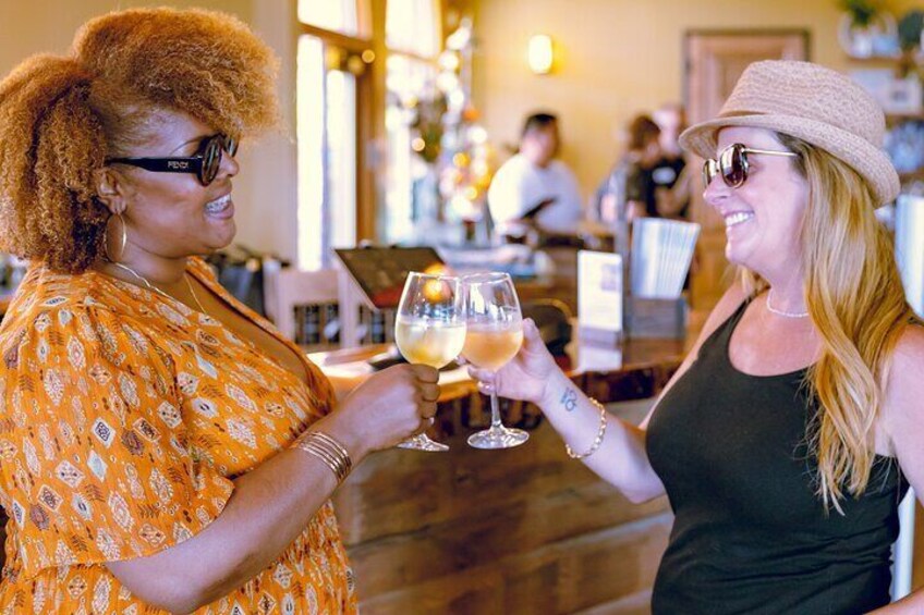 Cheers to a fantastic time on Grapeline's Classic Wine Adventure.