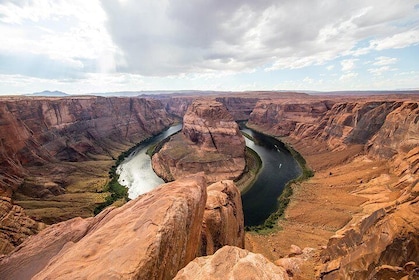 Private Overnight Tour to Antelope Canyon, Horseshoe Bend Zion from Las Veg...