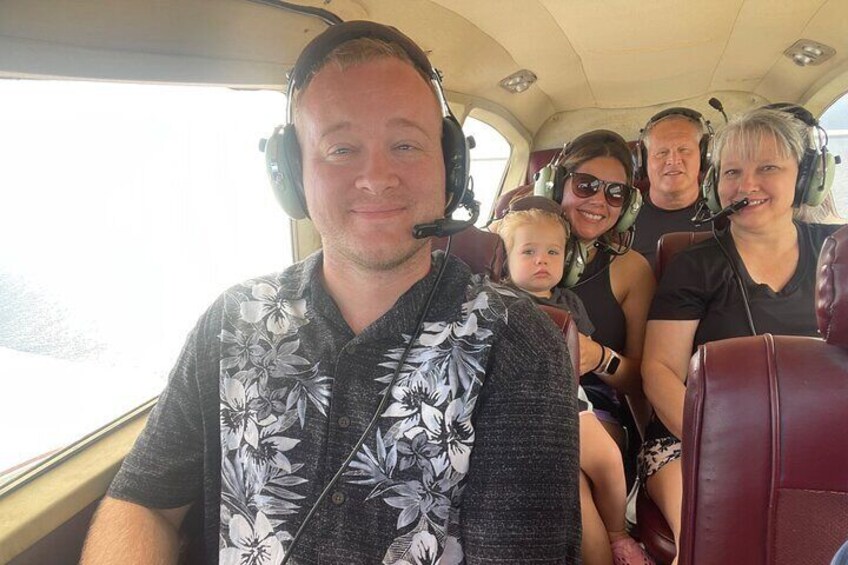 5 All-Window Seats, Two Engines and Space for PRIVATE Air Tours - FOR JUST YOU!