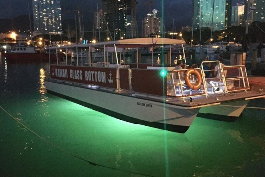 Boat at night 