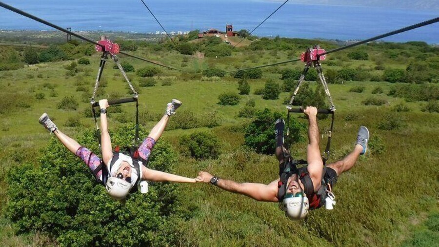 6 Dual-Zipline Mountain Adventure in Maui