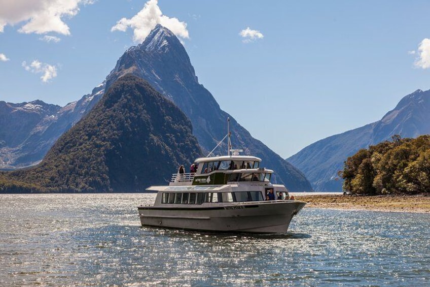 Milford Sound Experience Full Day from Queenstown