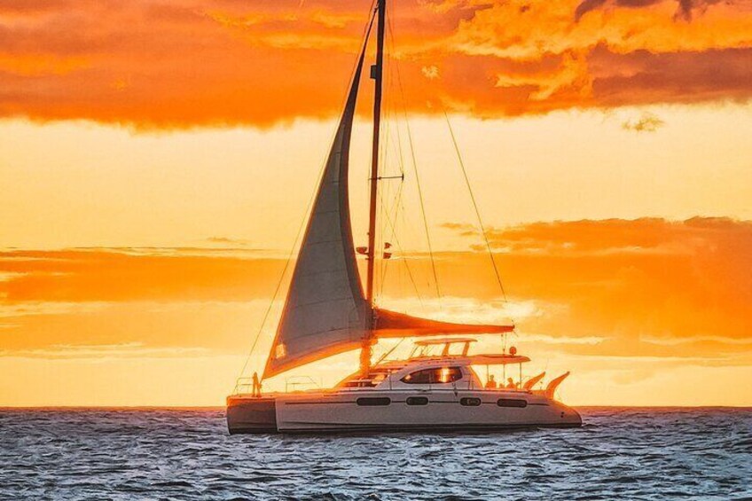 Ko Olina Sunsets from the MANAKAHI Yacht