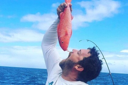 4-Hour Light Tackle Bottom Fishing from Lahaina Harbor