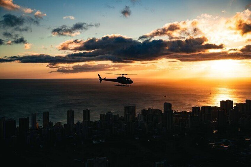 Waikiki Sunset - 20 Min Helicopter Tour - Doors Off or On