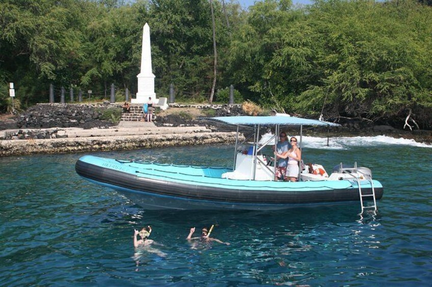 Snorkel Cook's Monument/ Kealakekua